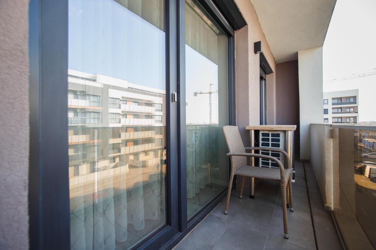 Retreat To A Stylish Home At West Residence Oradea Exterior photo